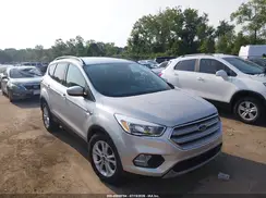 1FMCU9GD1JUD17810 2018 FORD ESCAPE
