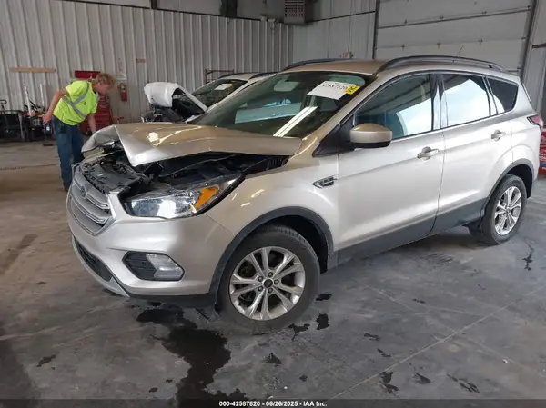 1FMCU9GD1JUD27219 2018 FORD ESCAPE - Image 2