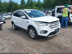 1FMCU9GD1JUD32890 2018 FORD ESCAPE