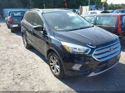 1FMCU9GD1JUD40133 2018 FORD ESCAPE