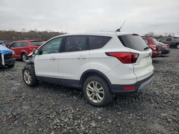 1FMCU9GD1KUA43929 2019 FORD ESCAPE - Image 2