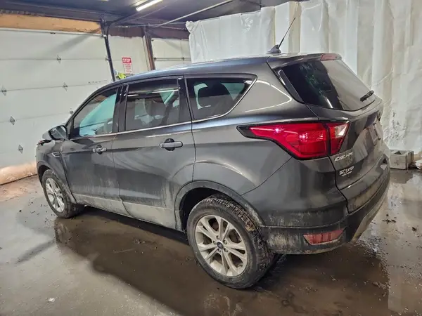1FMCU9GD1KUA60004 2019 FORD ESCAPE - Image 2