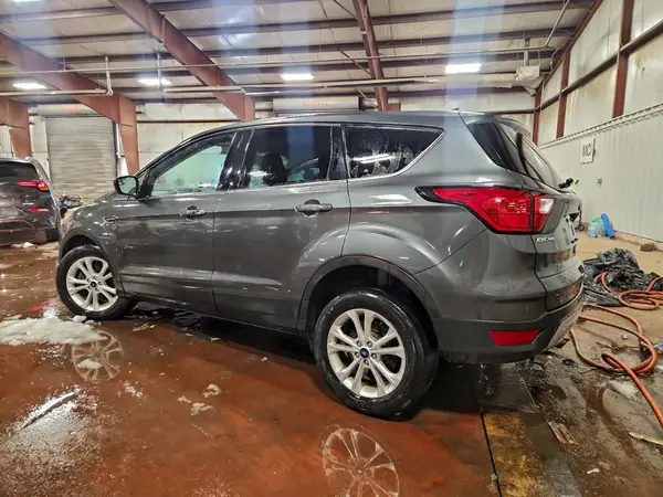 1FMCU9GD1KUA78647 2019 FORD ESCAPE - Image 2