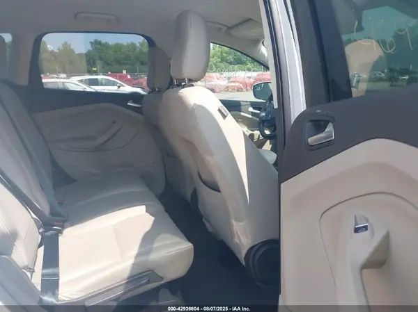 1FMCU9GD1KUA88482 2019 FORD ESCAPE - Image 8