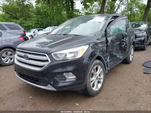 1FMCU9GD1KUB06835 2019 FORD ESCAPE - Image 2