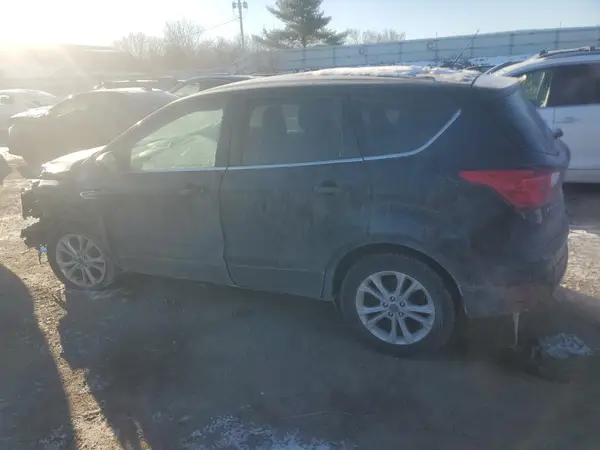 1FMCU9GD1KUB24719 2019 FORD ESCAPE - Image 2