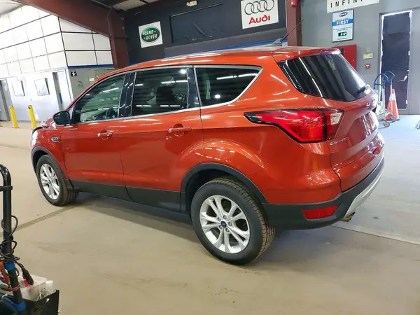 1FMCU9GD1KUB30911 2019 FORD ESCAPE - Image 2