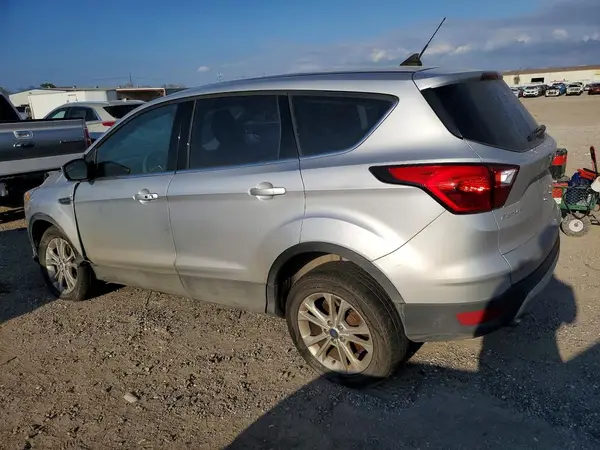 1FMCU9GD1KUB33422 2019 FORD ESCAPE - Image 2