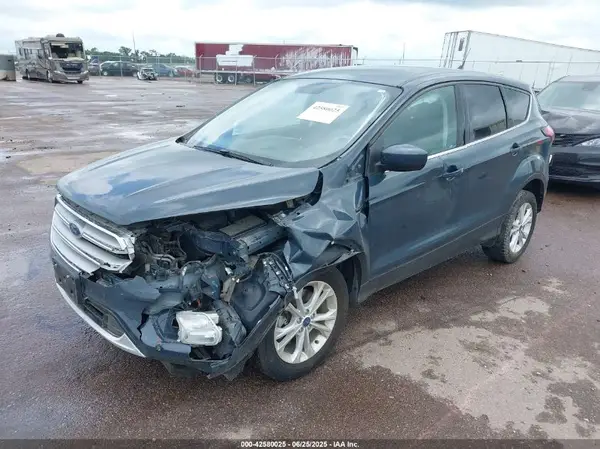 1FMCU9GD1KUB64203 2019 FORD ESCAPE - Image 2