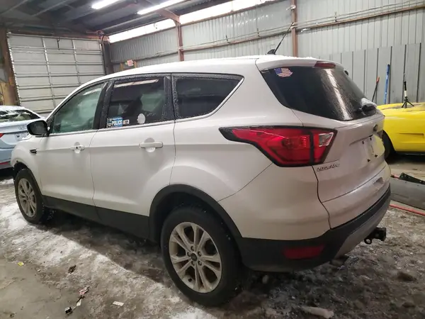 1FMCU9GD1KUB76352 2019 FORD ESCAPE - Image 2