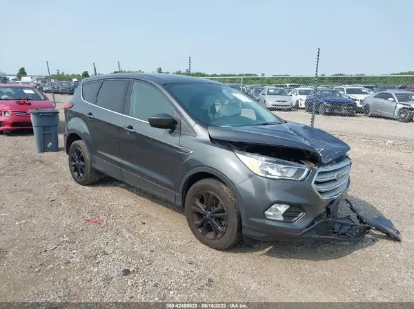 1FMCU9GD1KUC21855 2019 FORD ESCAPE - Image 1