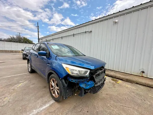 1FMCU9GD2HUA02119 2017 FORD ESCAPE - Image 1