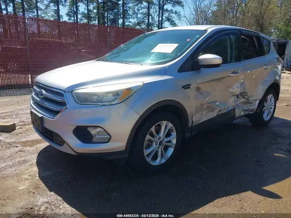 1FMCU9GD2HUA06946 2017 FORD ESCAPE - Image 2