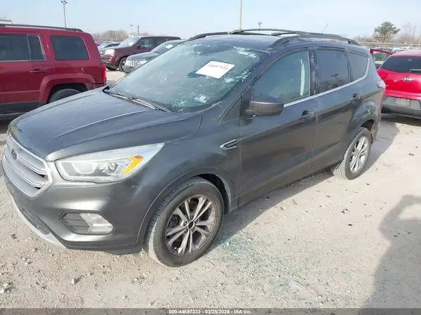 1FMCU9GD2HUA07420 2017 FORD ESCAPE - Image 2