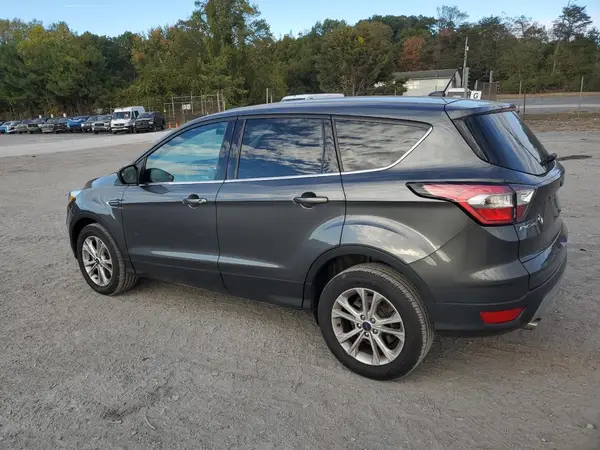 1FMCU9GD2HUA21303 2017 FORD ESCAPE - Image 2
