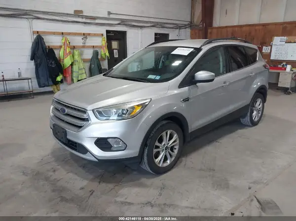 1FMCU9GD2HUA30860 2017 FORD ESCAPE - Image 2