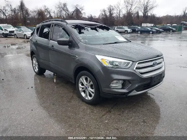 1FMCU9GD2HUA40210 2017 FORD ESCAPE - Image 1