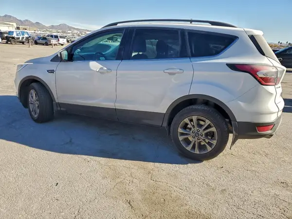 1FMCU9GD2HUA54883 2017 FORD ESCAPE - Image 2