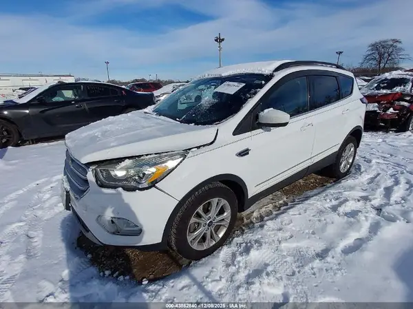 1FMCU9GD2HUB25404 2017 FORD ESCAPE - Image 2
