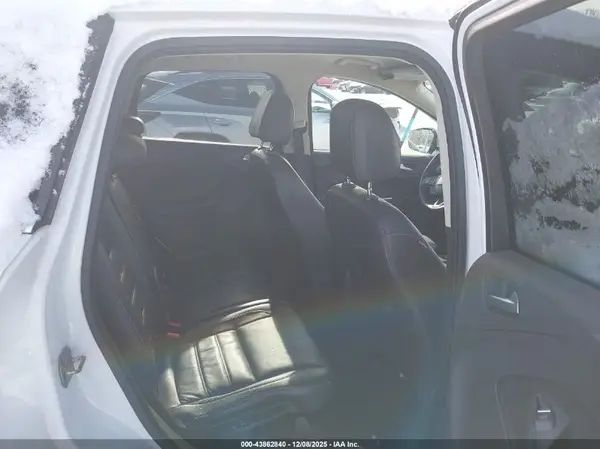 1FMCU9GD2HUB25404 2017 FORD ESCAPE - Image 8