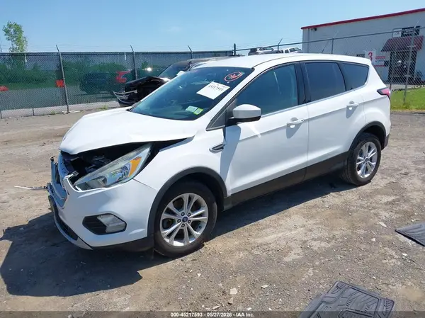 1FMCU9GD2HUB39061 2017 FORD ESCAPE - Image 2