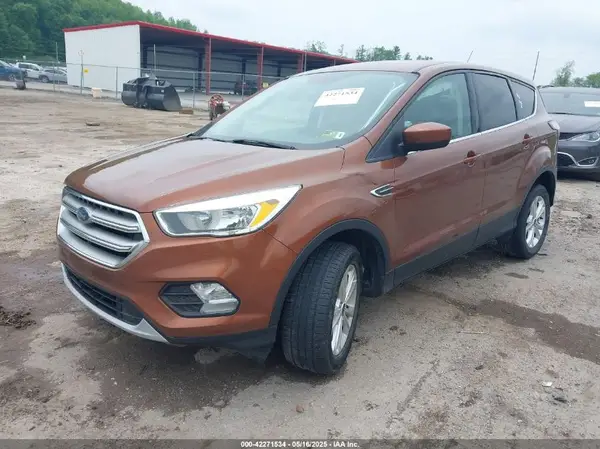 1FMCU9GD2HUB40534 2017 FORD ESCAPE - Image 2