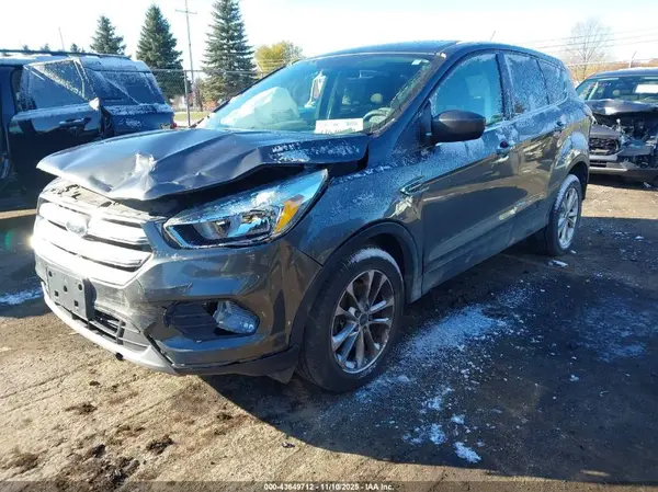 1FMCU9GD2HUB97946 2017 FORD ESCAPE - Image 2