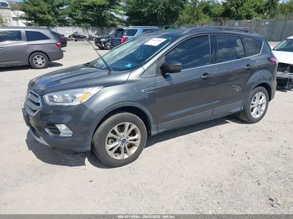 1FMCU9GD2HUC04006 2017 FORD ESCAPE - Image 2