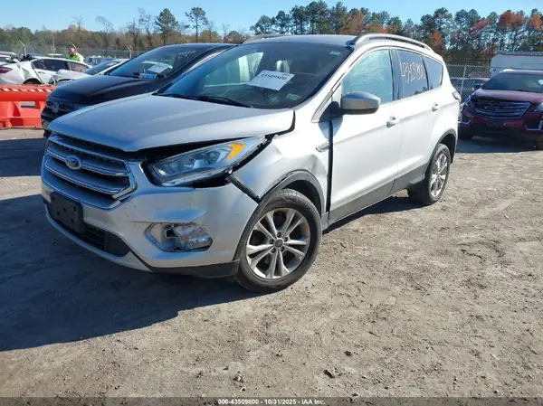 1FMCU9GD2HUC20044 2017 FORD ESCAPE - Image 2