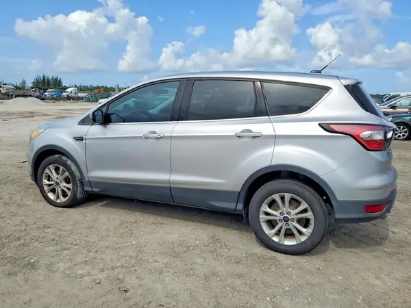 1FMCU9GD2HUC58258 2017 FORD ESCAPE - Image 2