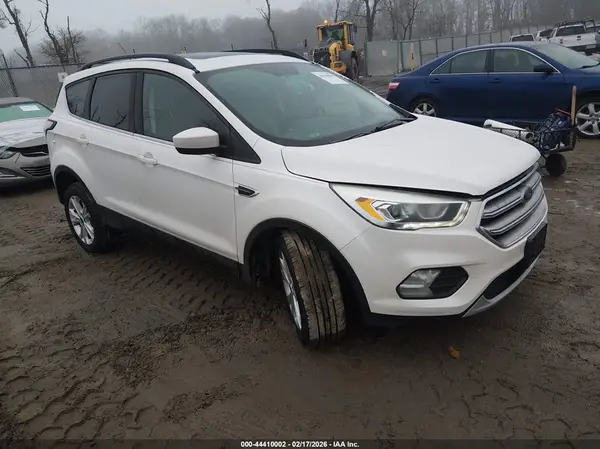 1FMCU9GD2HUC58678 2017 FORD ESCAPE - Image 1