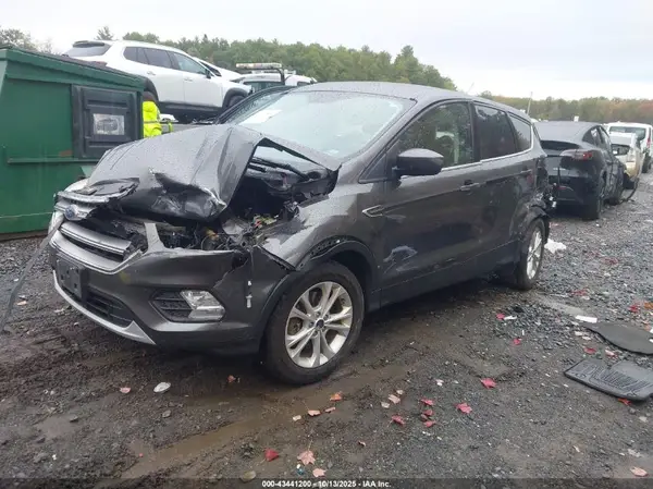 1FMCU9GD2HUC70216 2017 FORD ESCAPE - Image 2