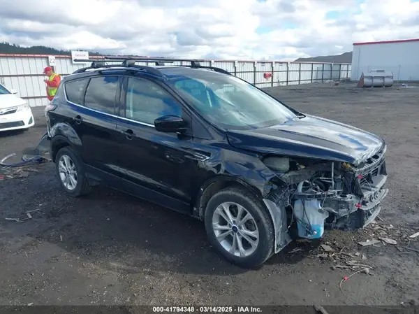 1FMCU9GD2HUC81166 2017 FORD ESCAPE - Image 1