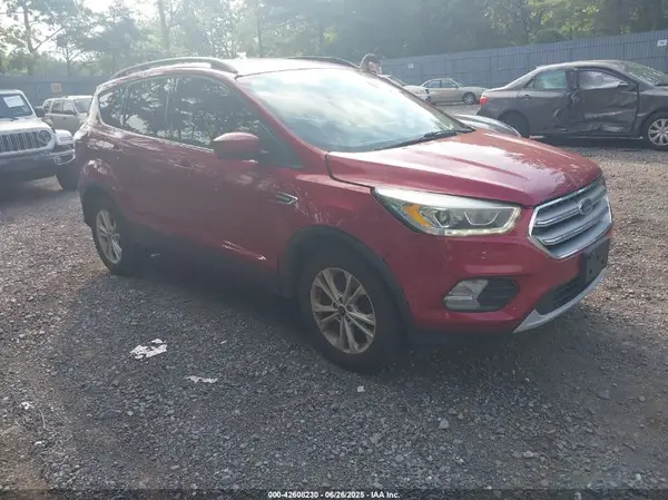 1FMCU9GD2HUD15235 2017 FORD ESCAPE - Image 1