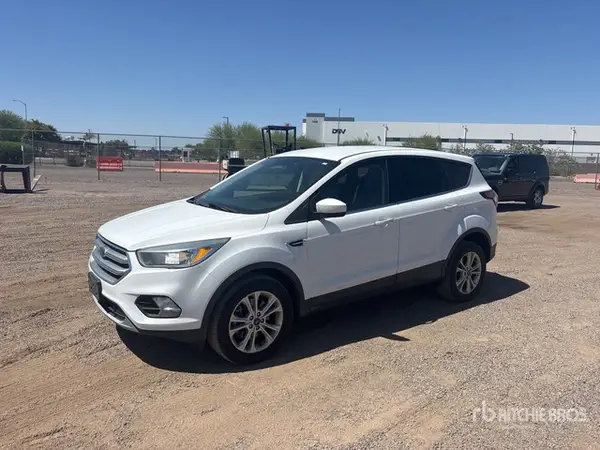 1FMCU9GD2HUD43293 2017 FORD ESCAPE - Image 1