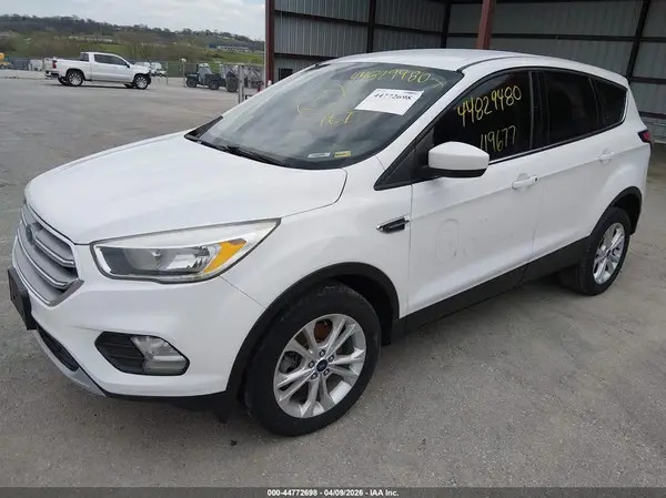 1FMCU9GD2HUD78321 2017 FORD ESCAPE - Image 2