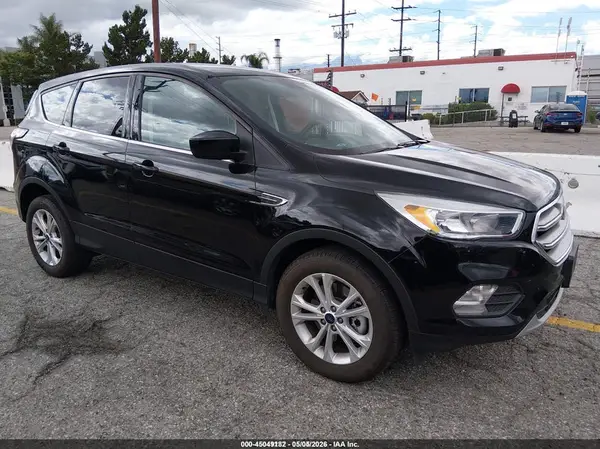 1FMCU9GD2HUE50229 2017 FORD ESCAPE - Image 1