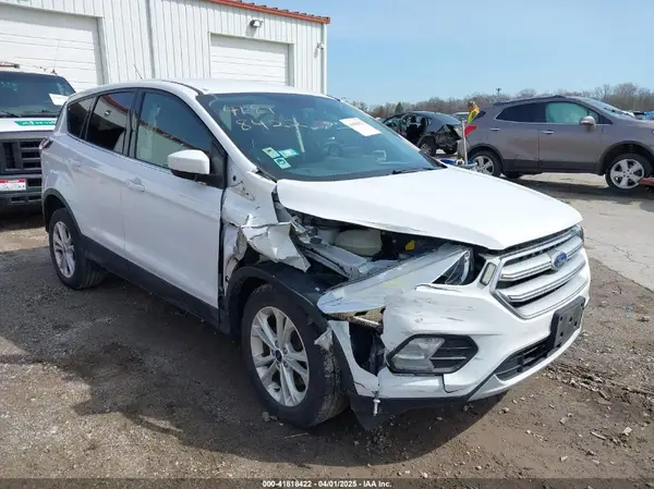 1FMCU9GD2HUE56001 2017 FORD ESCAPE - Image 1