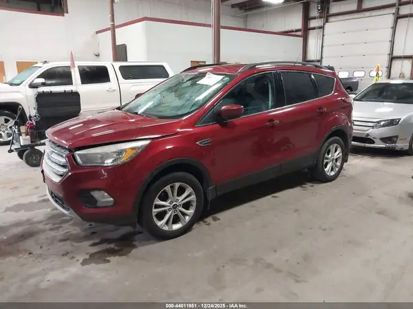 1FMCU9GD2JUA13403 2018 FORD ESCAPE - Image 2
