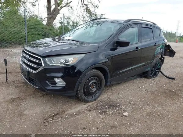 1FMCU9GD2JUA18584 2018 FORD ESCAPE - Image 2