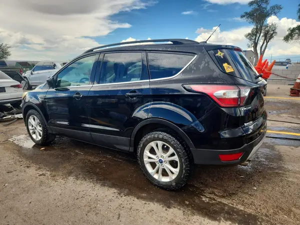 1FMCU9GD2JUA32064 2018 FORD ESCAPE - Image 2