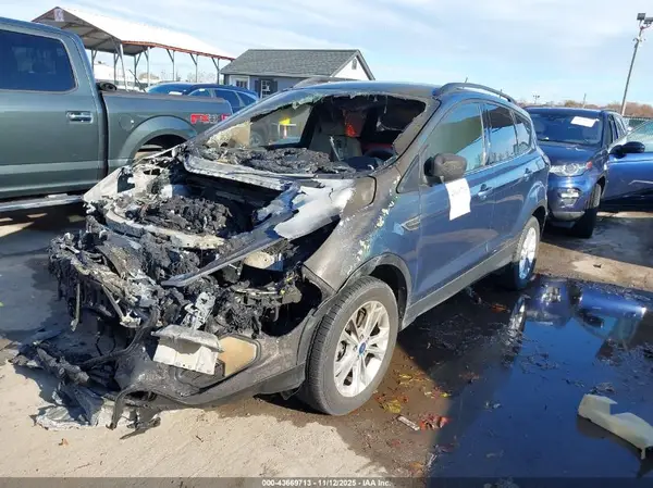 1FMCU9GD2JUA51133 2018 FORD ESCAPE - Image 2