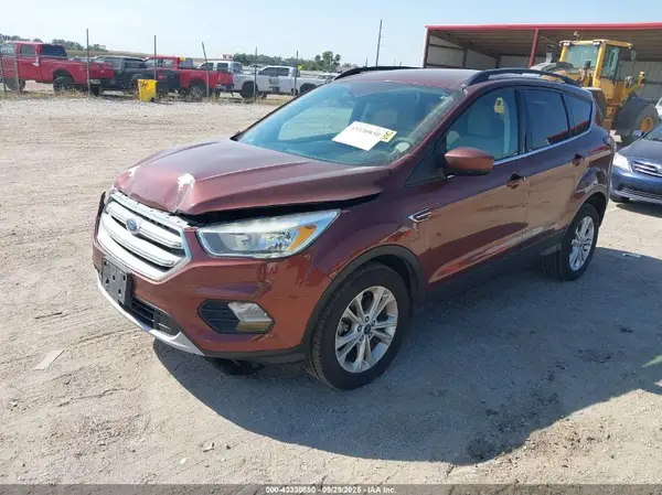 1FMCU9GD2JUA56171 2018 FORD ESCAPE - Image 2