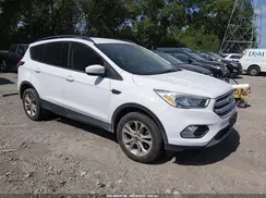 1FMCU9GD2JUA58390 2018 FORD ESCAPE