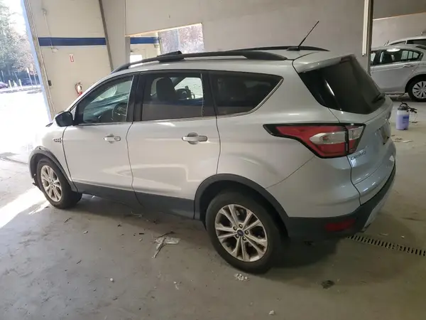 1FMCU9GD2JUA65940 2018 FORD ESCAPE - Image 2