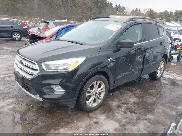 1FMCU9GD2JUA68272 2018 FORD ESCAPE - Image 2