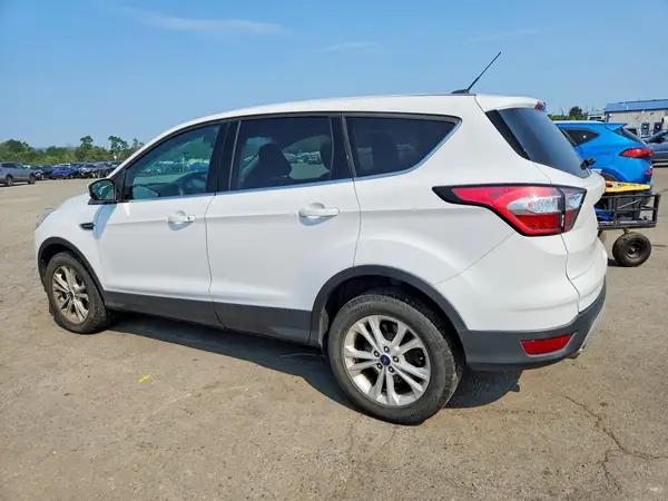 1FMCU9GD2JUA77666 2018 FORD ESCAPE - Image 2