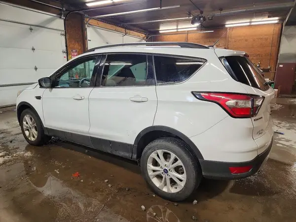 1FMCU9GD2JUA81782 2018 FORD ESCAPE - Image 2