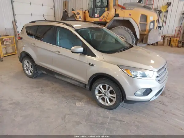 1FMCU9GD2JUA90854 2018 FORD ESCAPE - Image 1