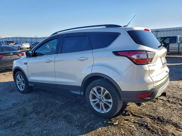 1FMCU9GD2JUB05353 2018 FORD ESCAPE - Image 2